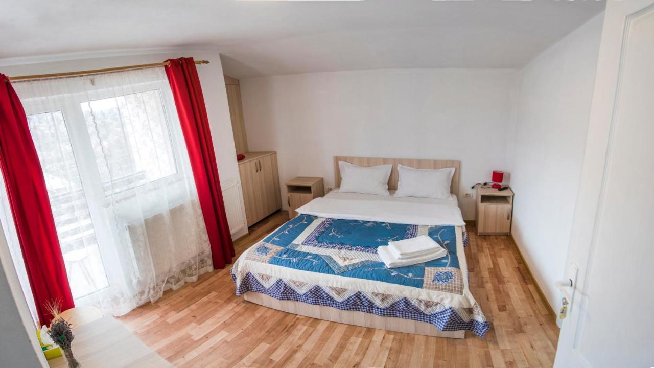 קורבני Pensiunea Casa Elena מראה חיצוני תמונה