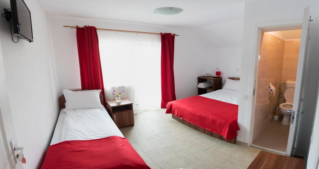 קורבני Pensiunea Casa Elena מראה חיצוני תמונה